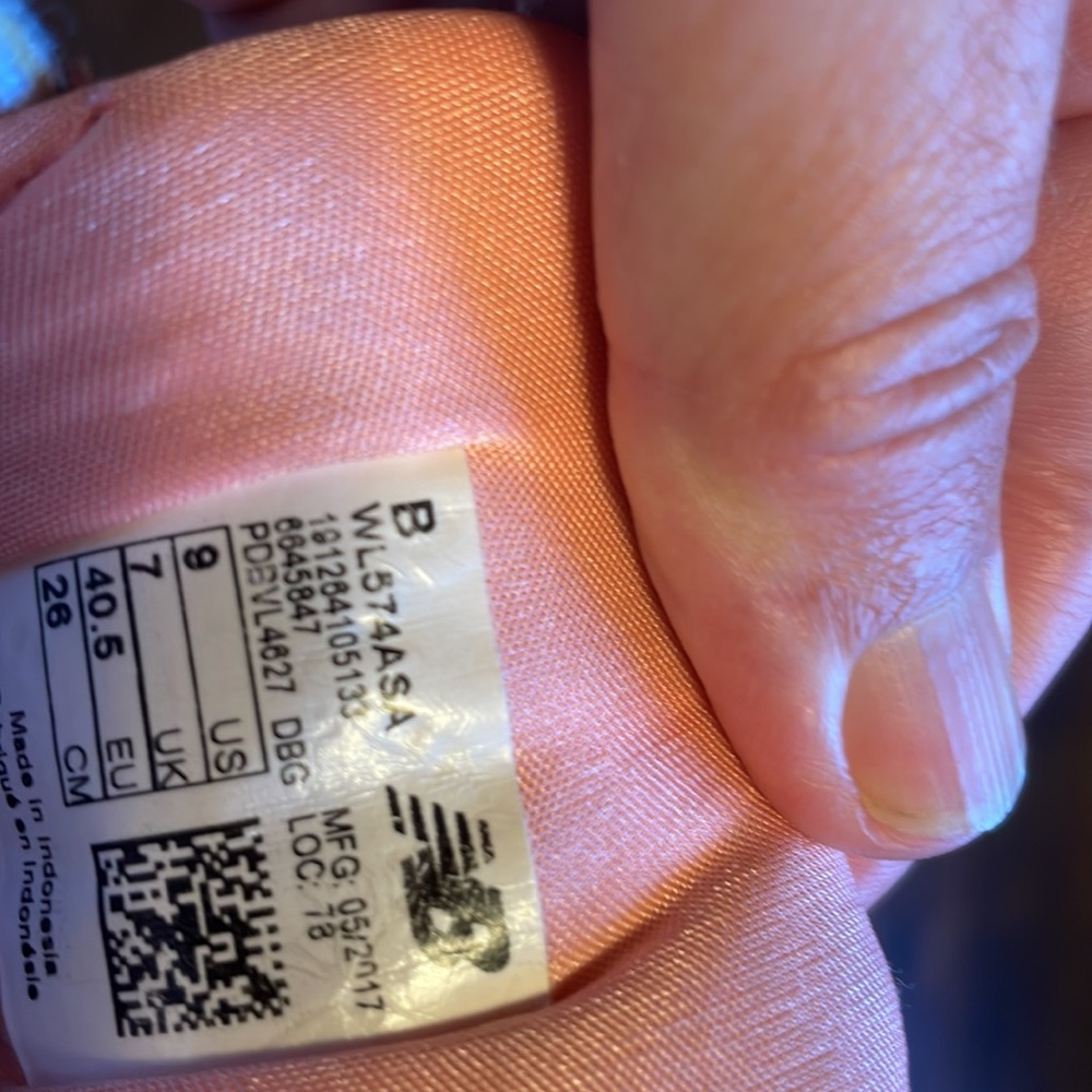 New balance women’s running shoes great condition size 9 - Picture 6 of 6